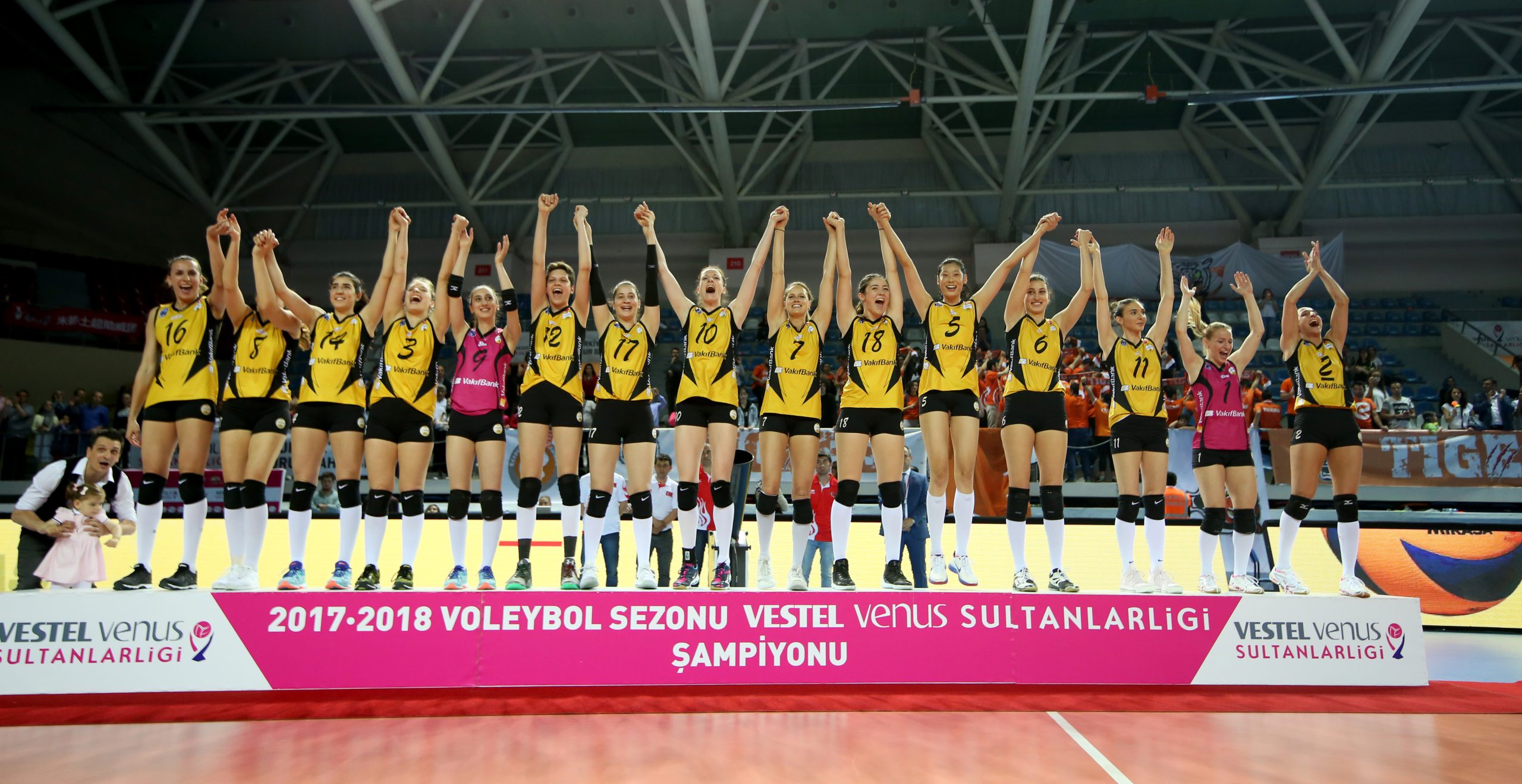 2017 2018 Voleybol Sezonu Vestel Venus Sultanlar Ligi Sampiyonu Vakifbank Turkiye Voleybol Federasyonu Tvf
